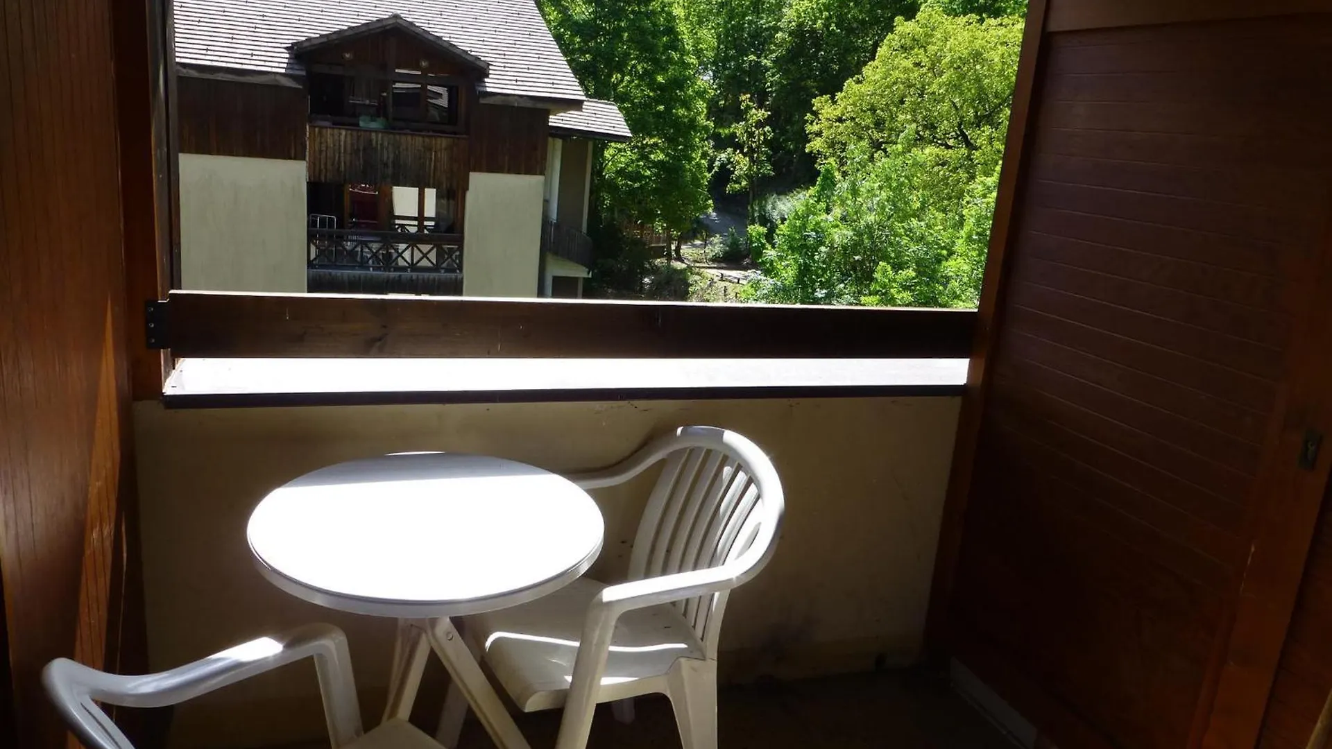 Studio Avec Balcon Expose Est, Parking Et Wifi Inclus - Brides-Les-Bains - Fr-1-512-186 France